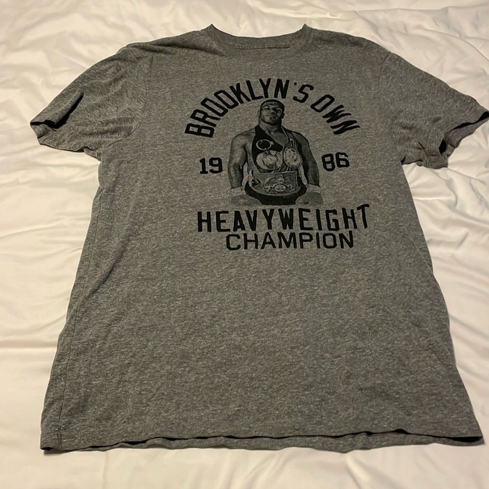 Under Armour t-shirt
